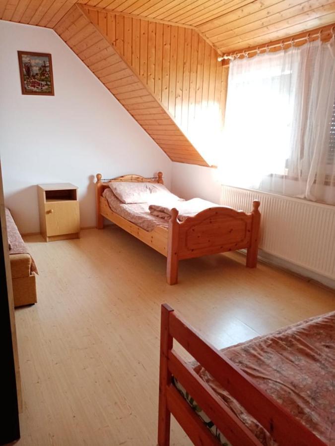 Отель Kekturas-Tora Nyilo Badacsonyi Privat Berlemeny Бадачоньтомай Экстерьер фото
