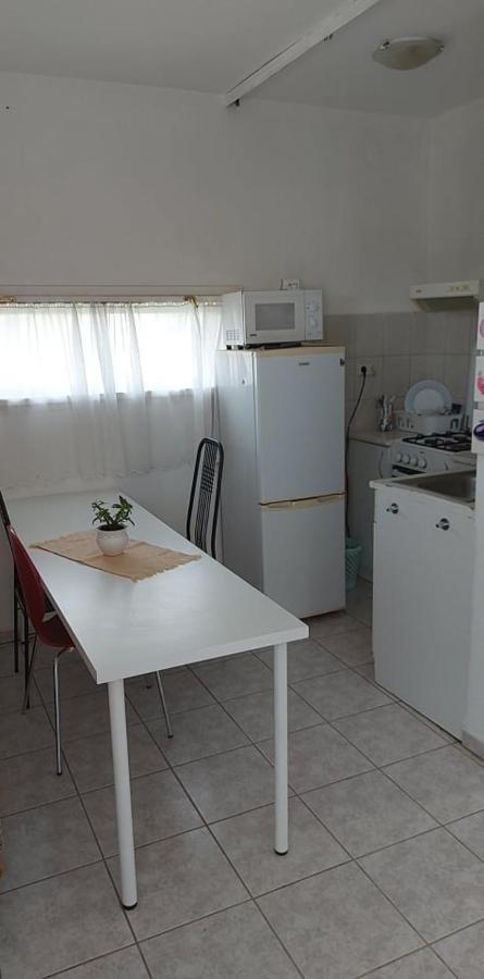 Отель Kekturas-Tora Nyilo Badacsonyi Privat Berlemeny Бадачоньтомай Экстерьер фото